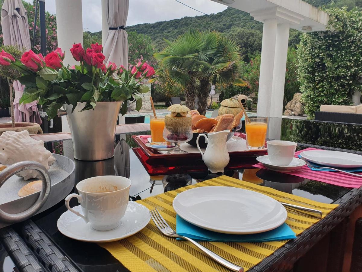 Villa Petra Bianca Suite & Chambre A 10Mn A Pied Du Port De Bonifacio Бонифачо Екстериор снимка