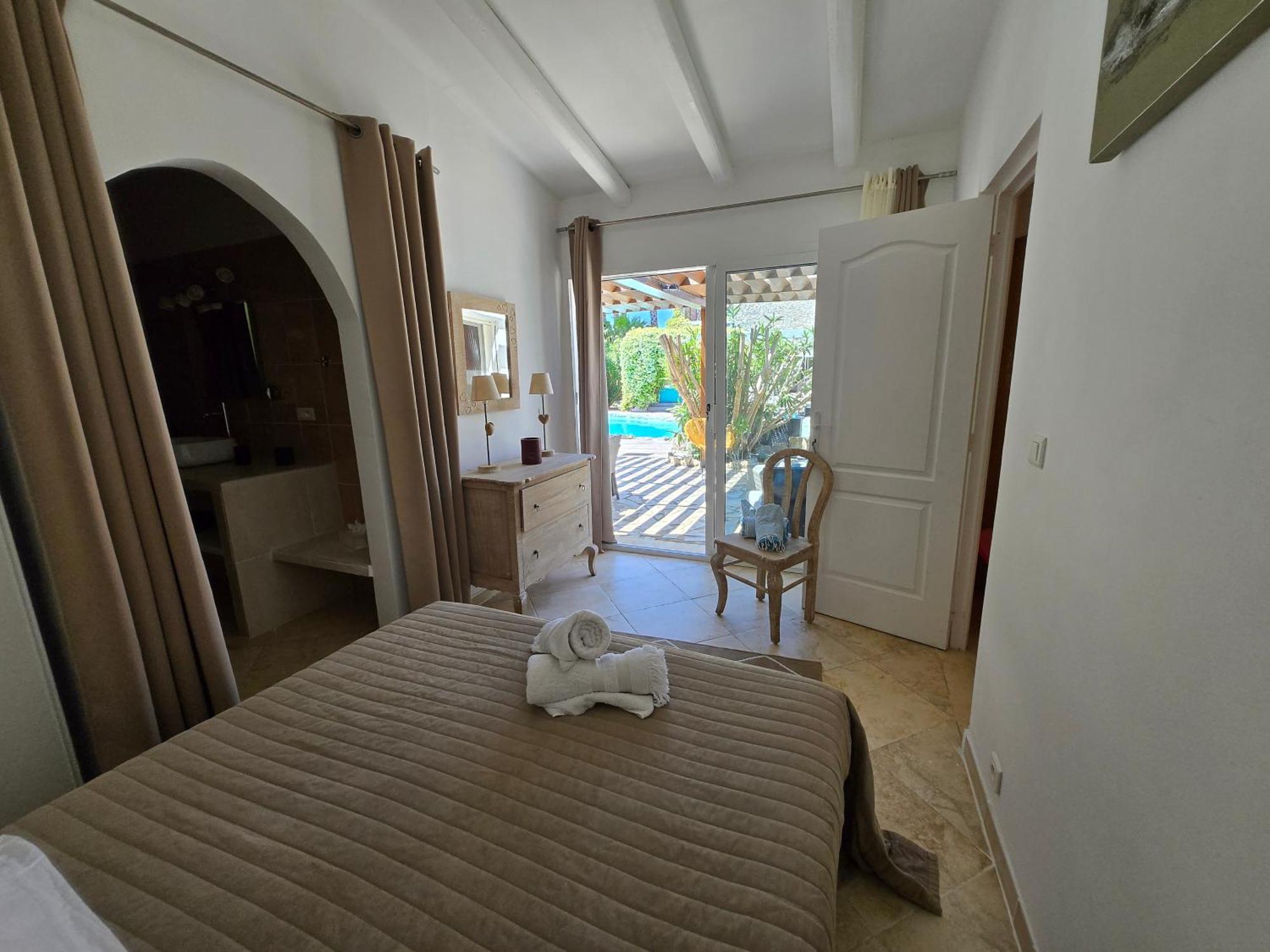 Villa Petra Bianca Suite & Chambre A 10Mn A Pied Du Port De Bonifacio Бонифачо Екстериор снимка