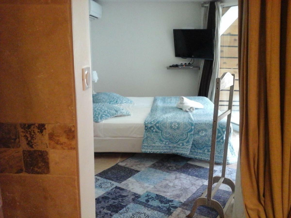 Villa Petra Bianca Suite & Chambre A 10Mn A Pied Du Port De Bonifacio Бонифачо Екстериор снимка